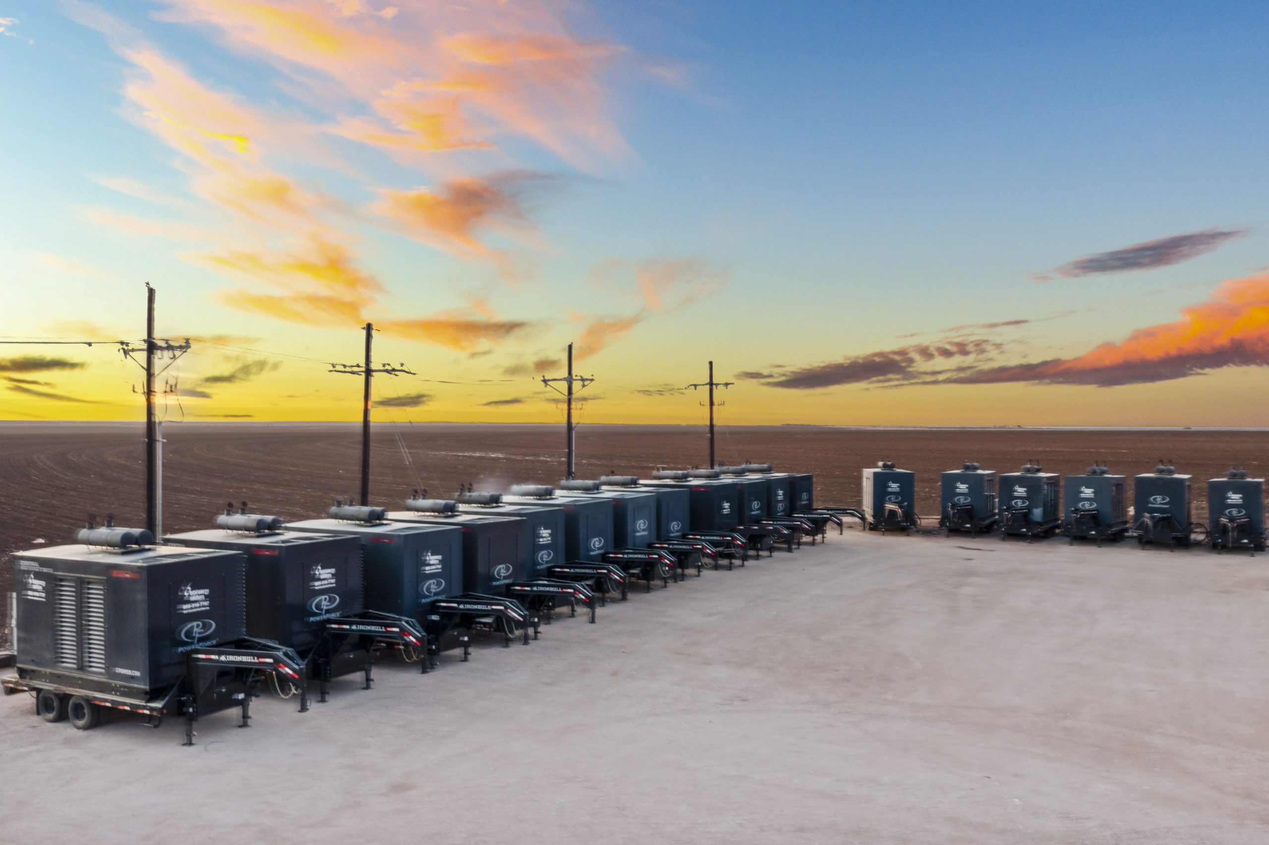 Trailer mounted natural gas generators for microgrid power plant