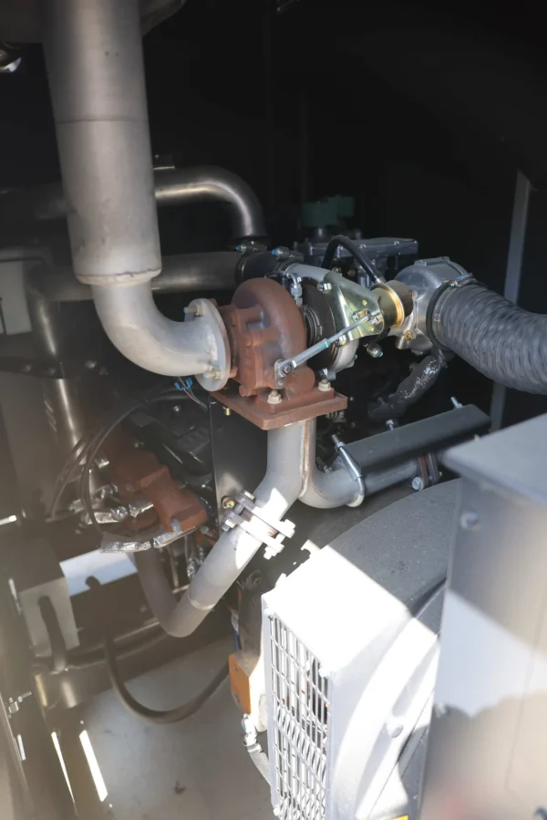 Gillette SP-960-3-4N2 95kw/80kw Natural Gas/LP - Image 4